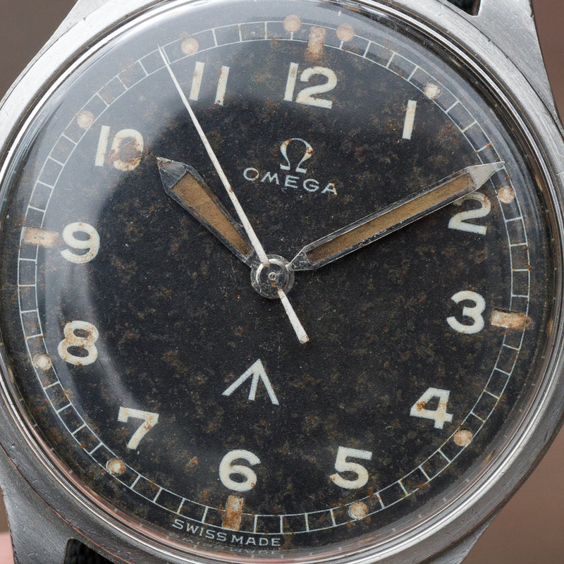 OMEGA RAF British Military  'anti-magnetic' 'Thin Arrow' Ref.CK 2777 w. Extract from the Archives