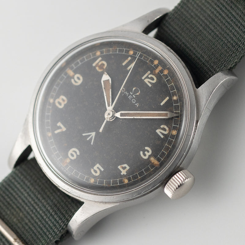 OMEGA RAF British Military  'anti-magnetic' 'Thin Arrow' Ref.CK 2777 w. Extract from the Archives