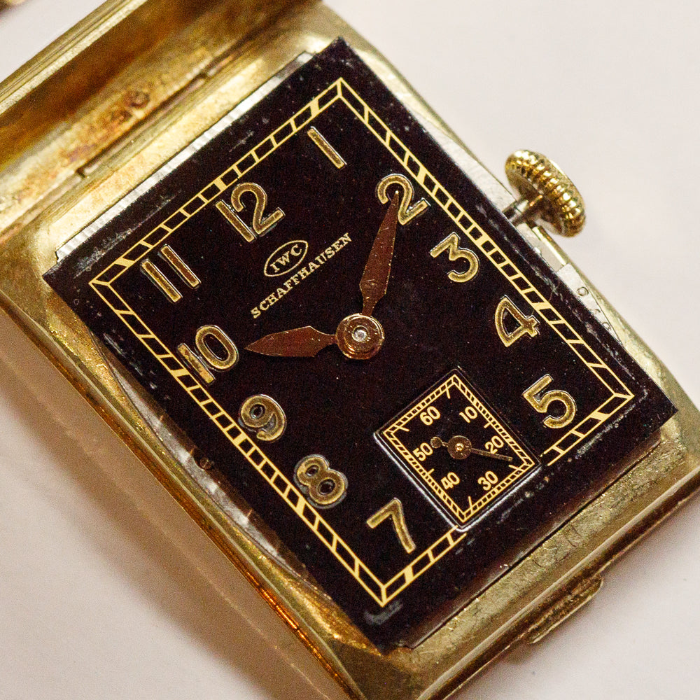IWC  Rectangle  Cal.87  Cats Eye Black Gilt Dial
