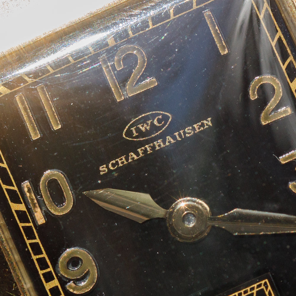 IWC  Rectangle  Cal.87  Cats Eye Black Gilt Dial