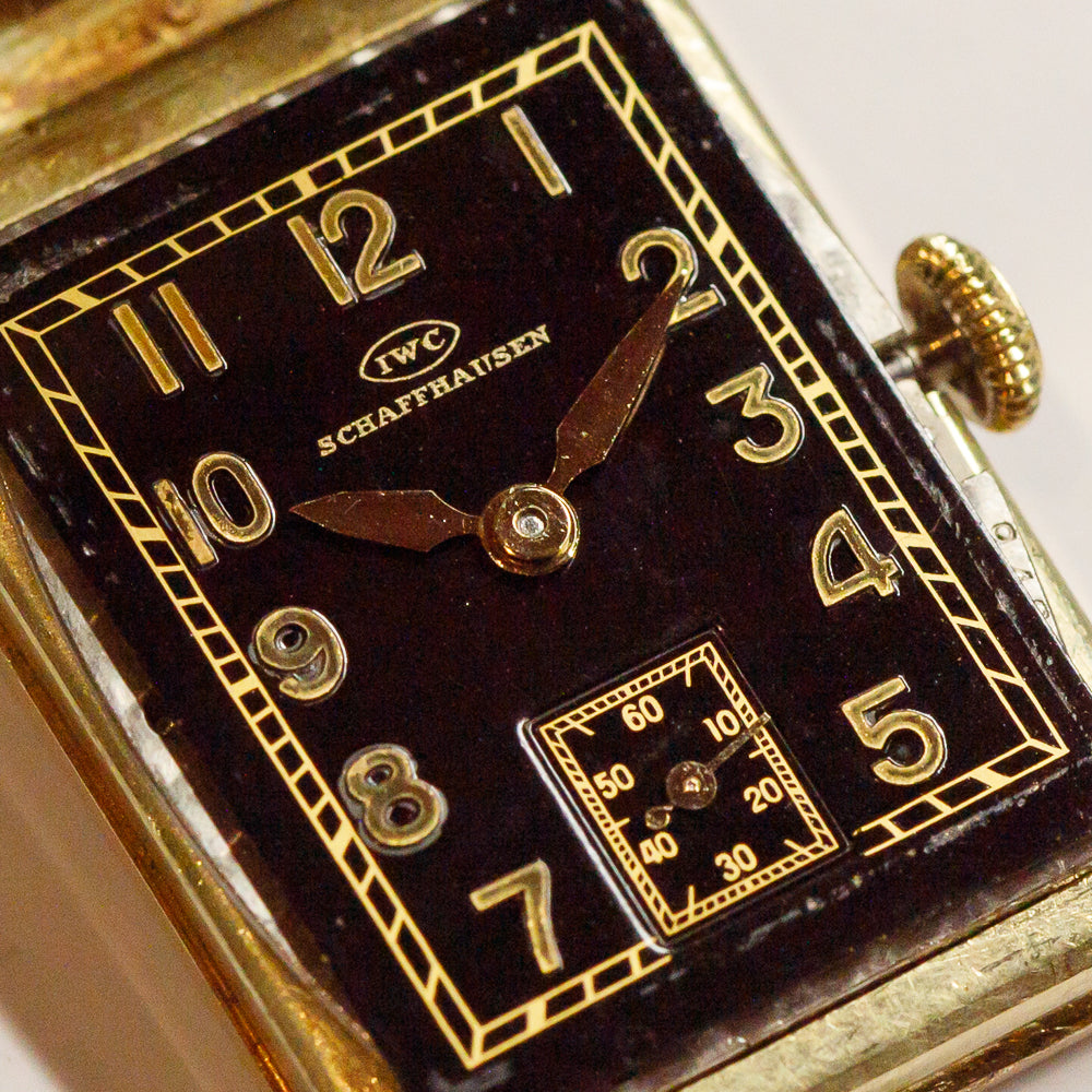 IWC  Rectangle  Cal.87  Cats Eye Black Gilt Dial