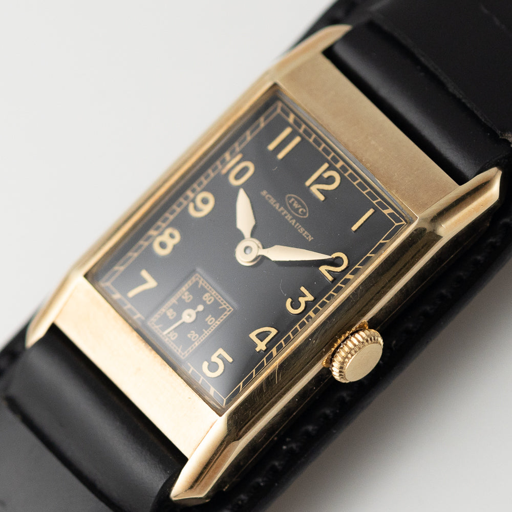 IWC  Rectangle  Cal.87  Cats Eye Black Gilt Dial