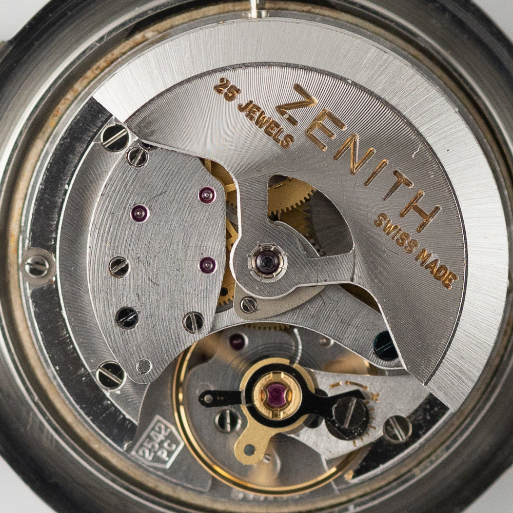 22年以上のアンティーク ZENITH Ref.622A Keyhole NOS – TIMEANAGRAM