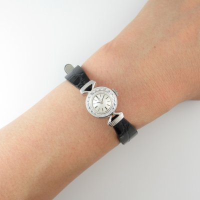 OMEGA Ref.11 001 62 18K White Gold