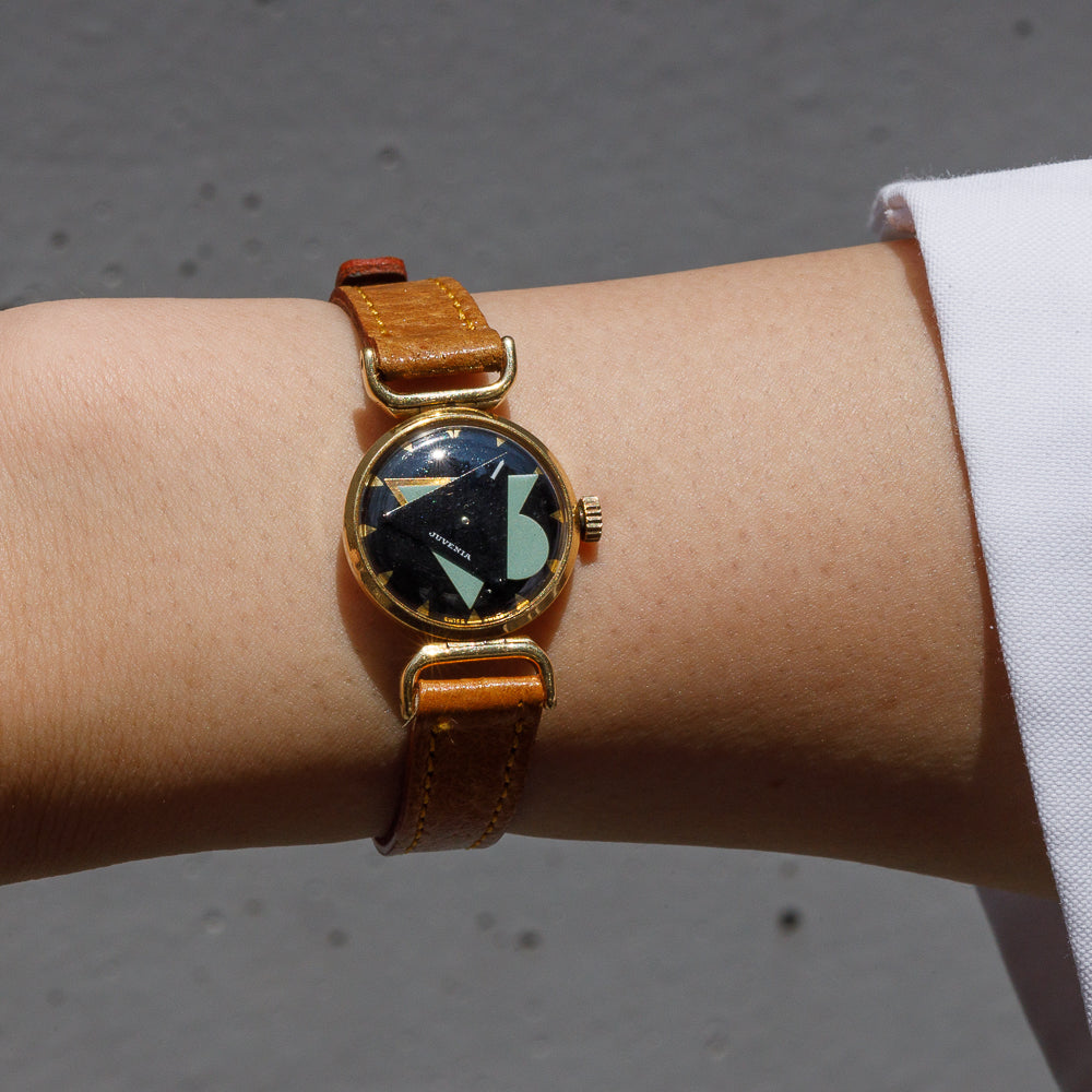 JUVENIA MYSTERIOUS DIAL