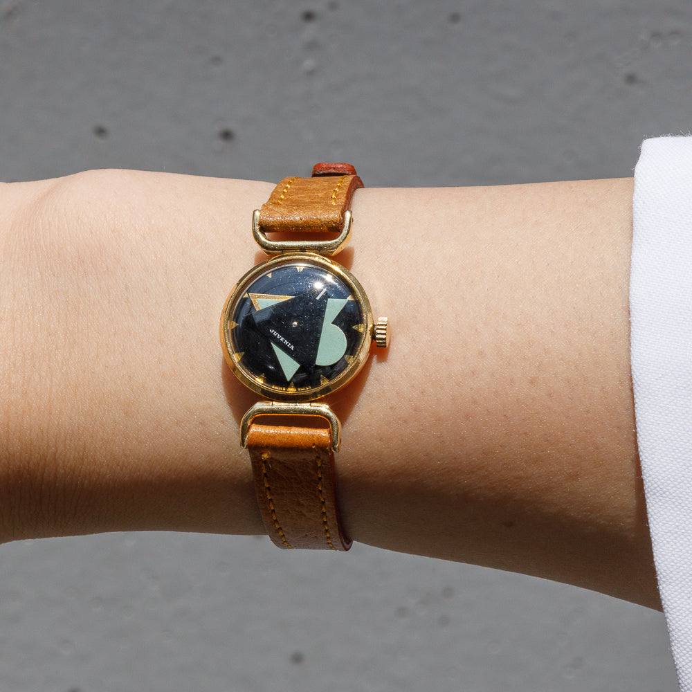 JUVENIA MYSTERIOUS DIAL
