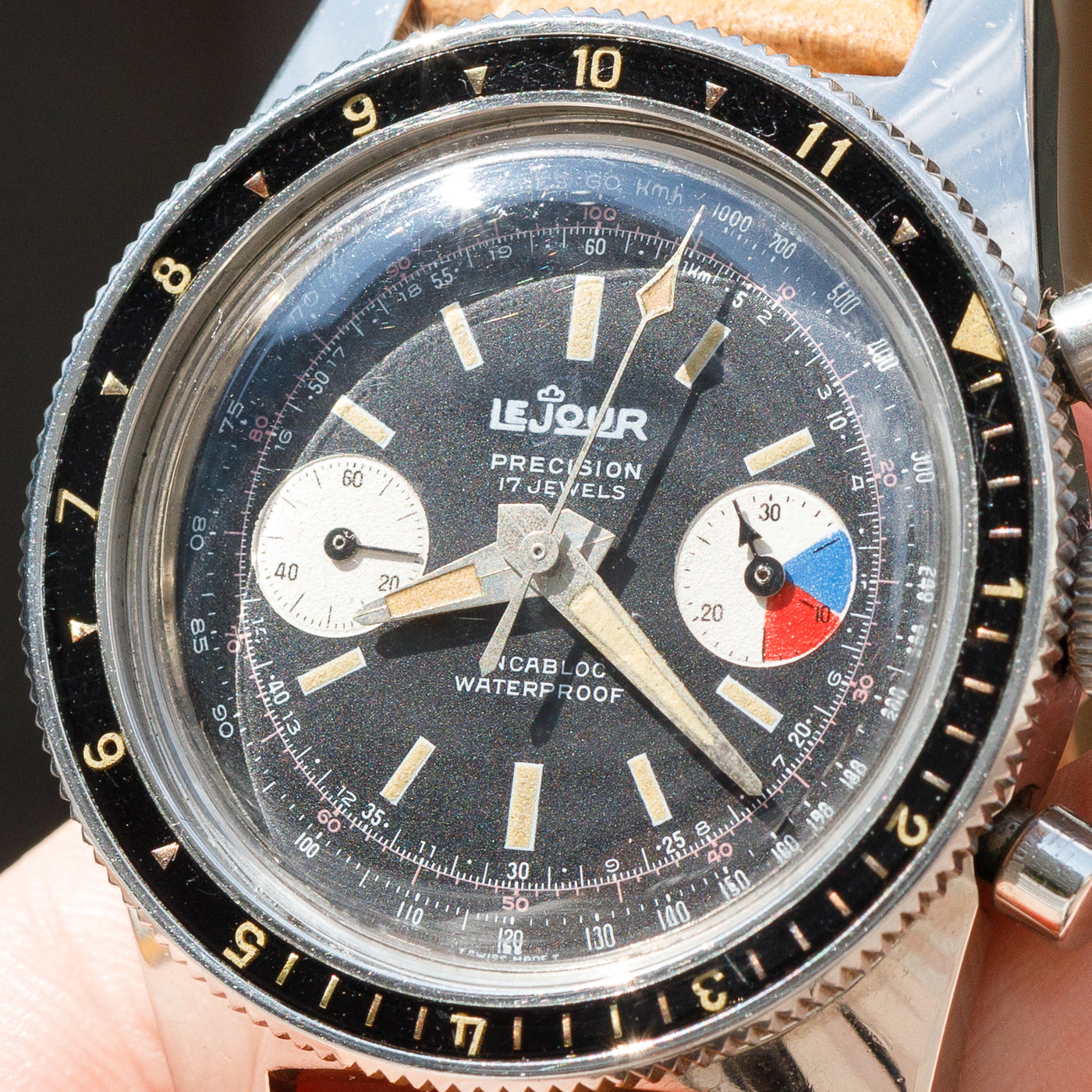 LE JOUR Diver Chronograh – TIMEANAGRAM