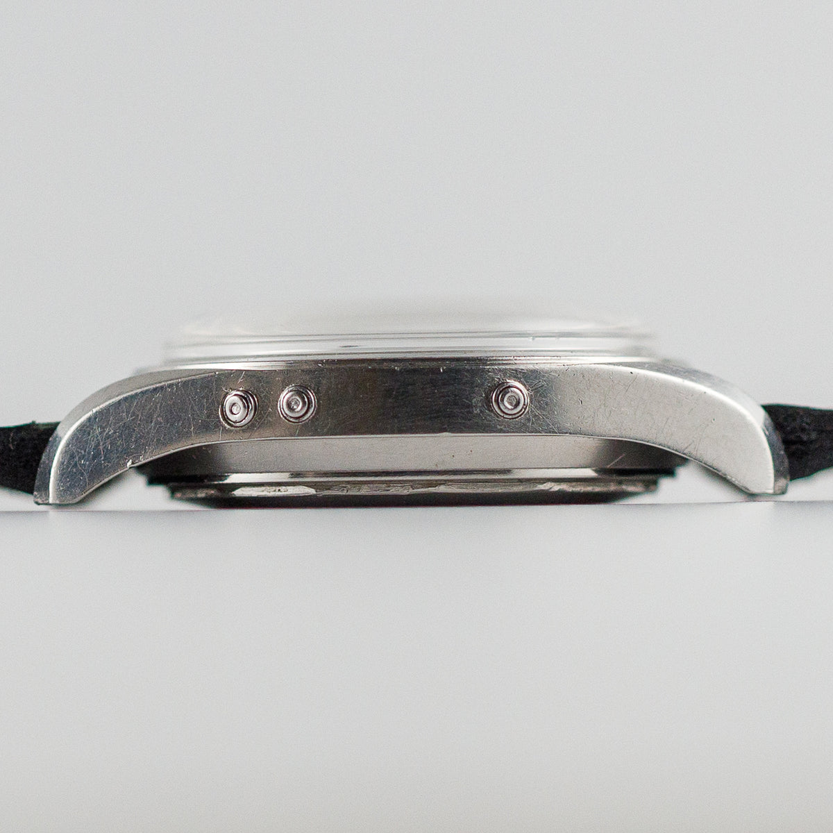 UNIVERSAL GENEVE TRI-COMPAX Ref. 222100-2