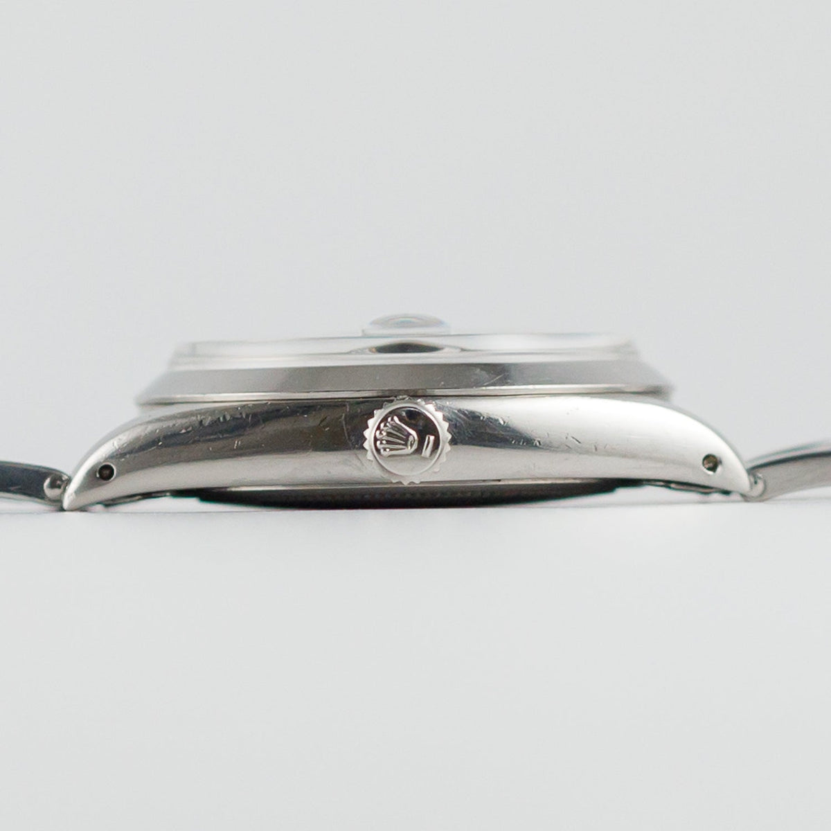 ROLEX OYSTERDATE Re.6694 Black Gilt Dial