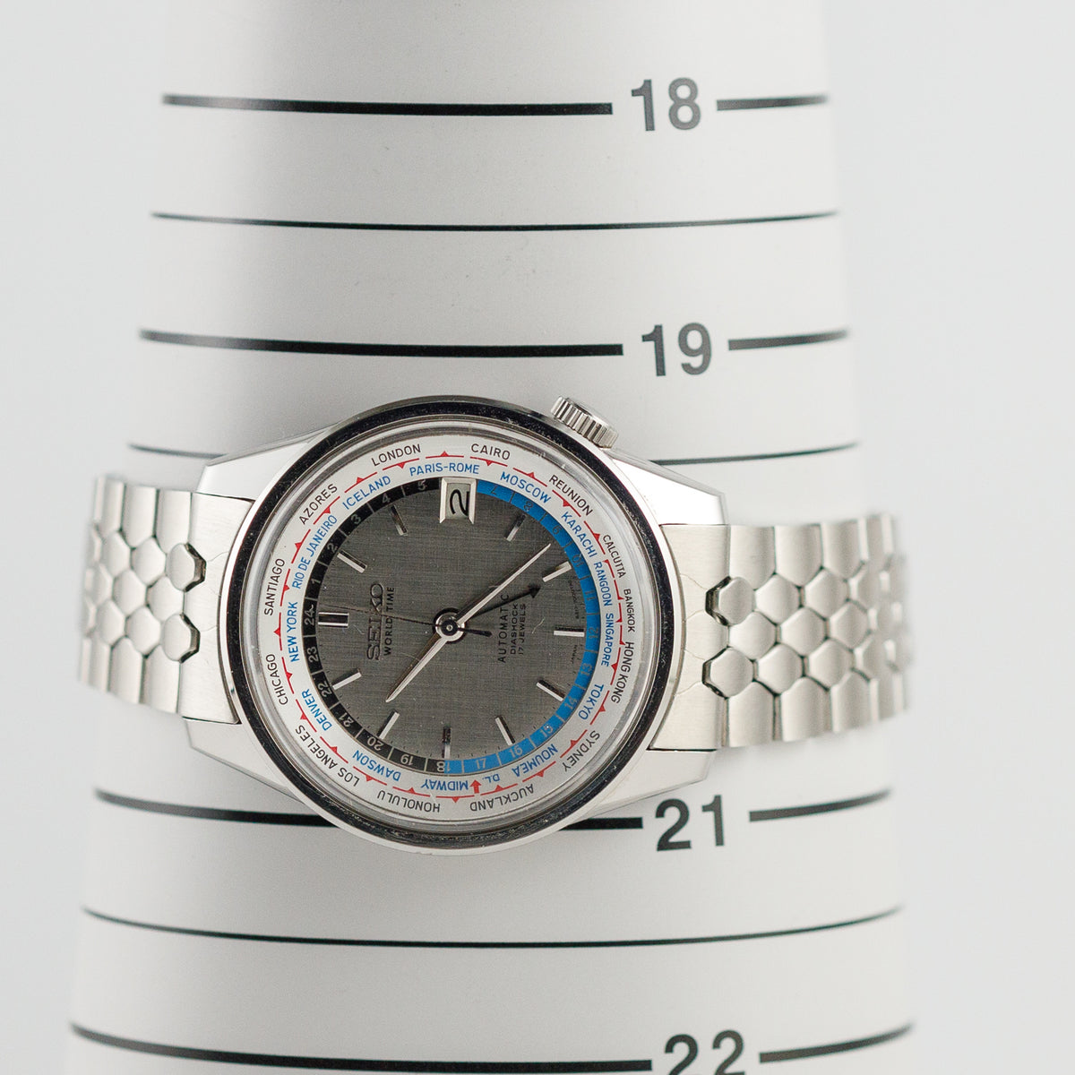 SEIKO WORLD TIME Ref.6217-7010 NOS