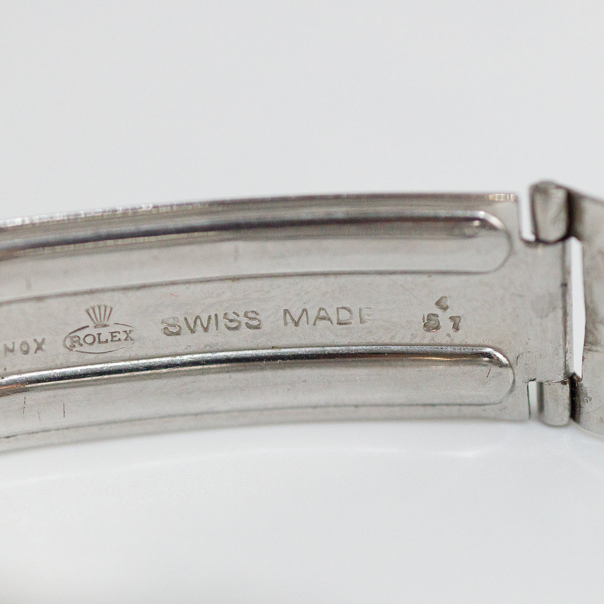 ROLEX BUBBLE BACK Ref.6050 Black Gilt Dial Expansion Bracelet