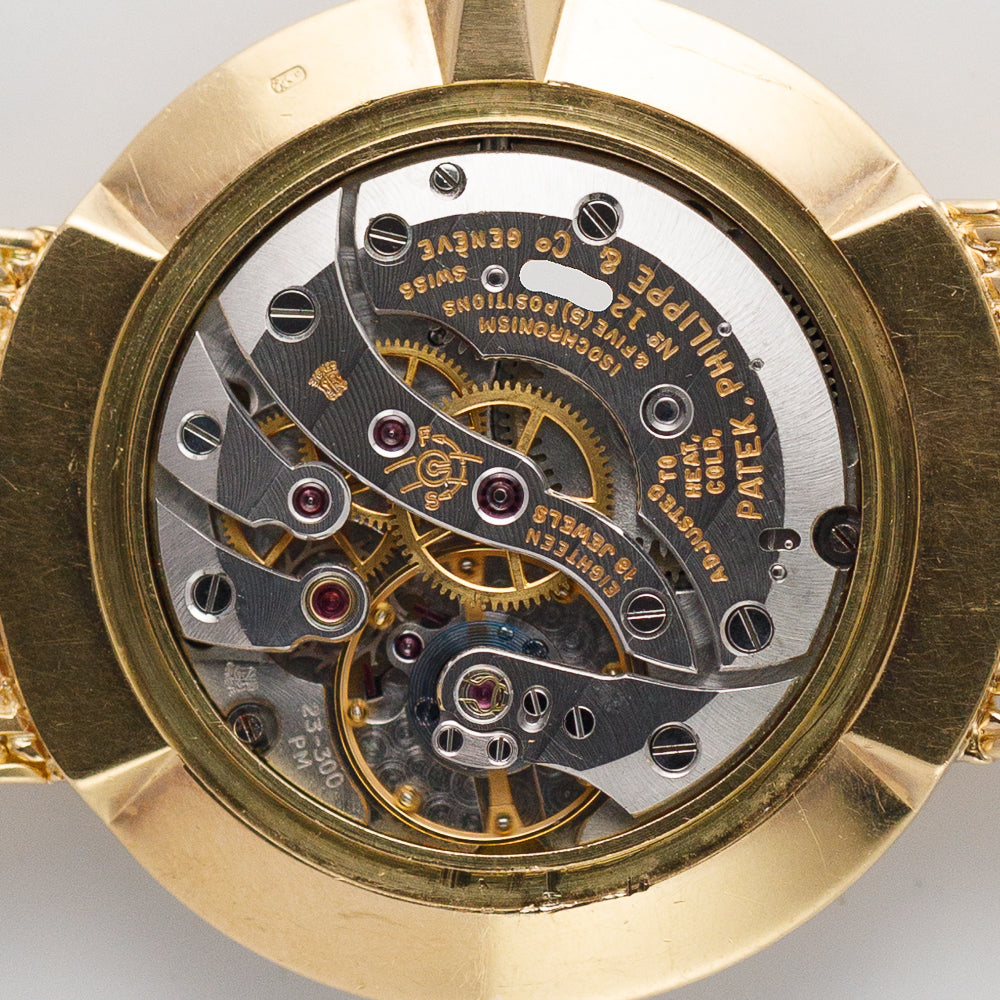 PATEK PHILIPPE Calatrava Ref.3562 1