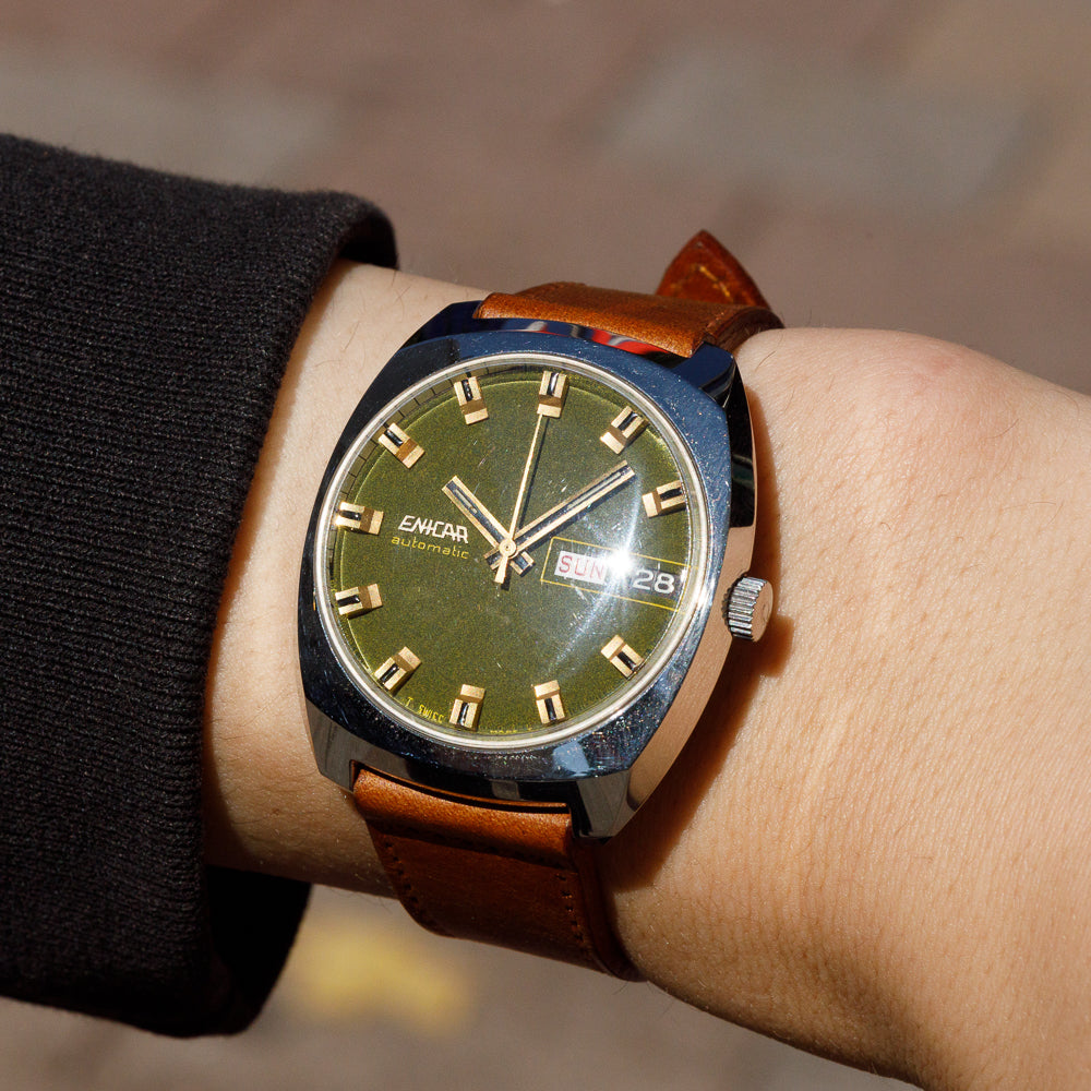ENICAR Ref.2335 Confetti Dial