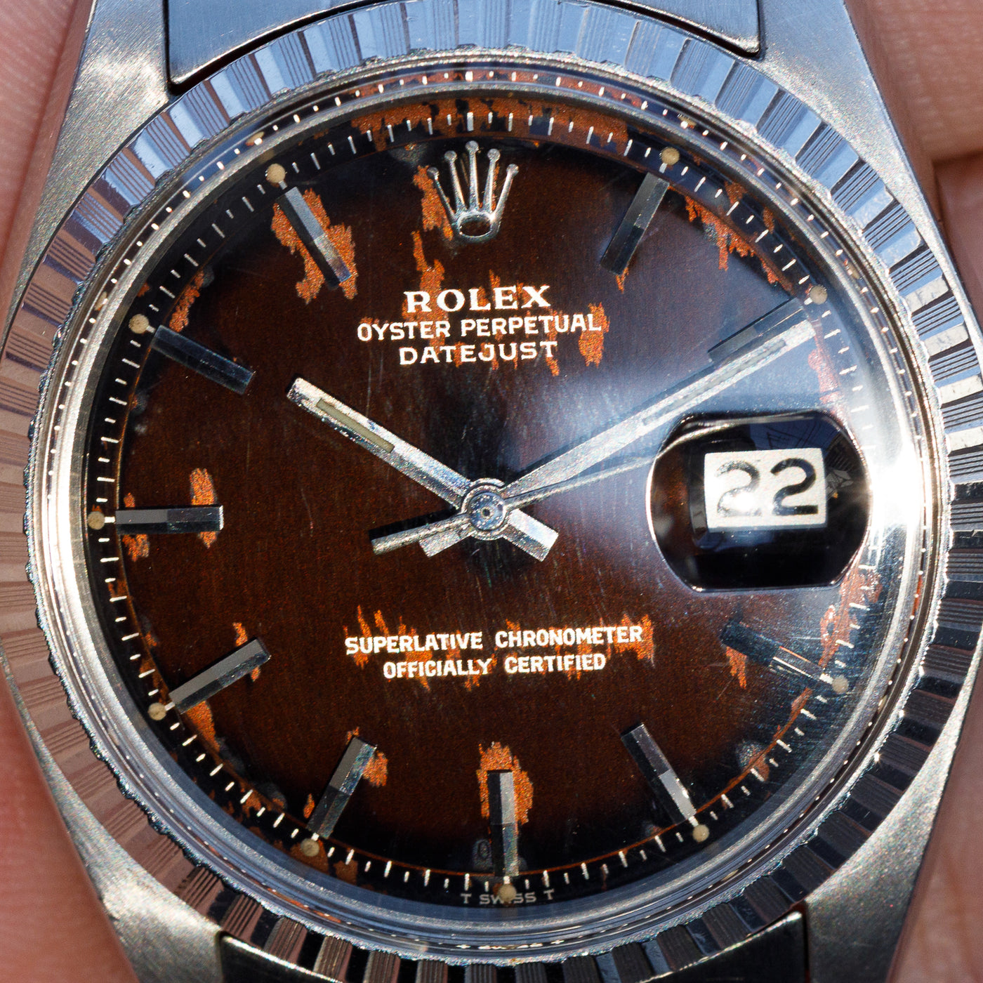 ROLEX DATEJUST Ref.1603 Glossy Black Gilt Dial – TIMEANAGRAM ROLEX DATEJUST Ref.1603 Glossy Black Gilt Dial – TIMEANAGRAM