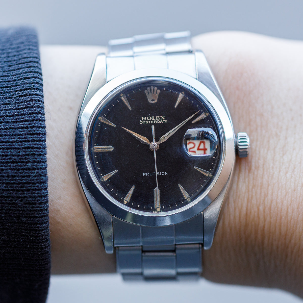 ROLEX OYSTERDATE Ref.6494 Black Gilt Dial Roulette Date