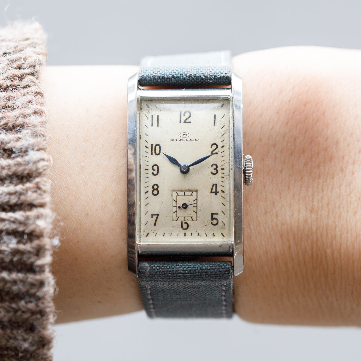IWC  Rectangle  Cal.87  Cats Eye Logo