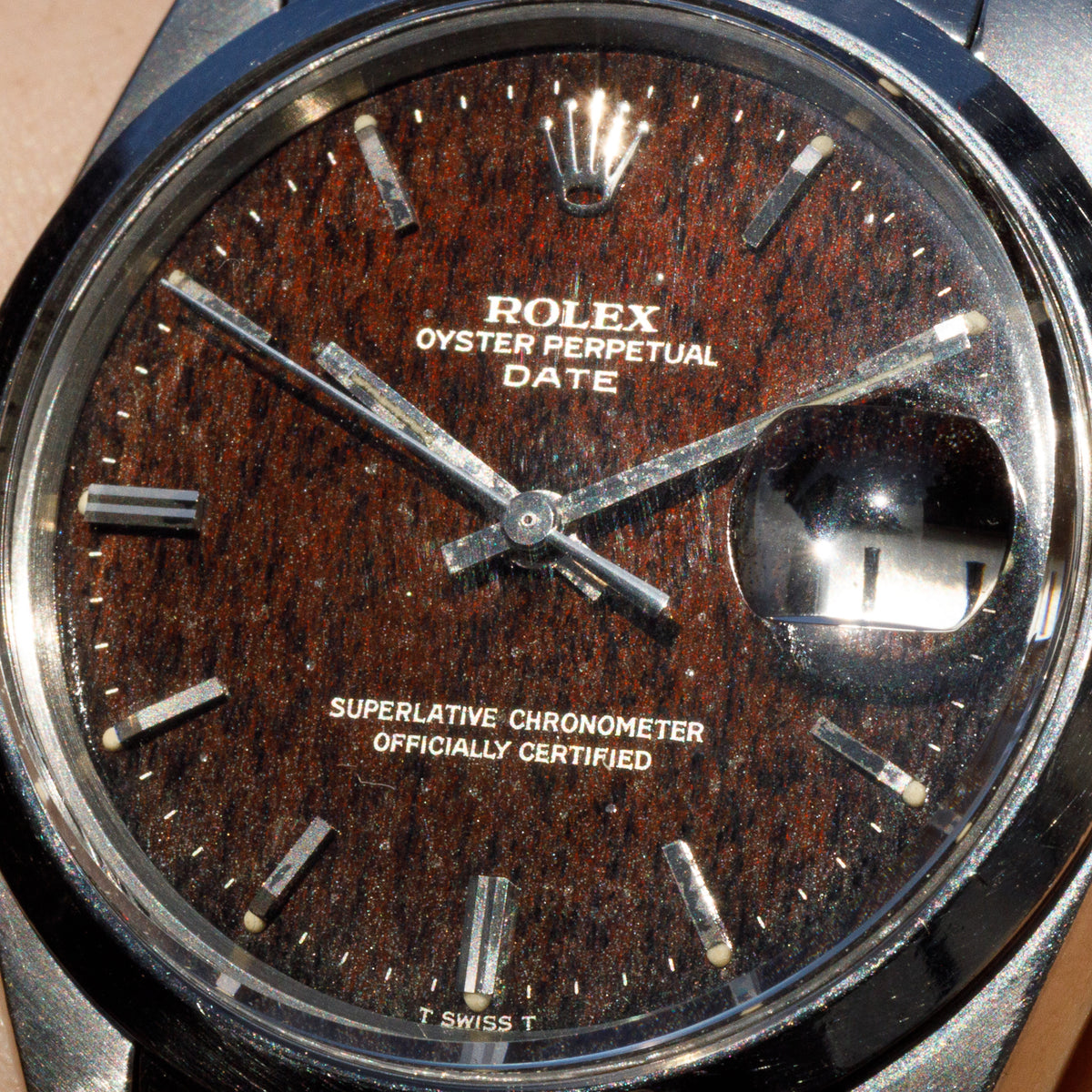 ROLEX OYSTER PERPETUAL DATE Ref.1500 Black Gilt Patina Dial