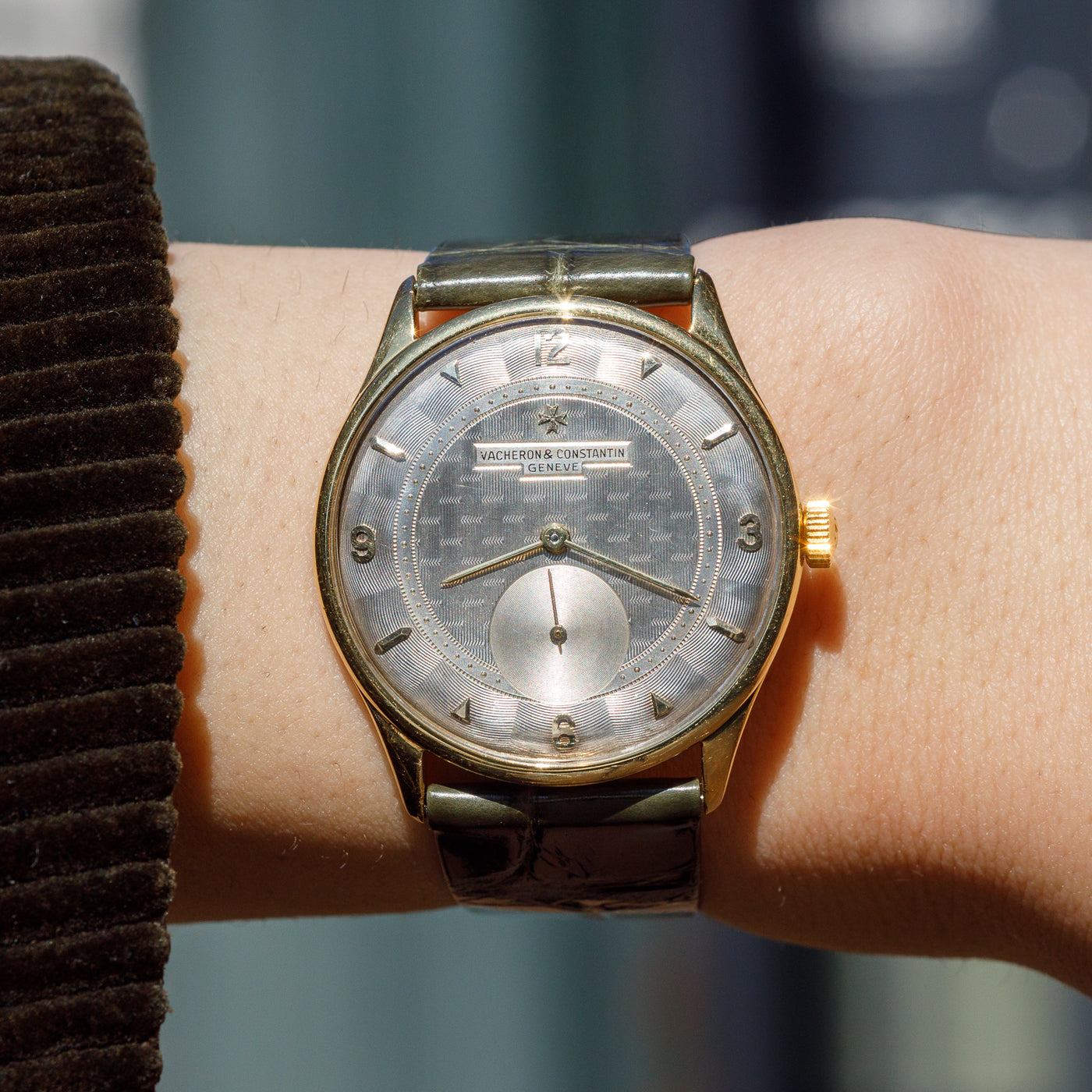 ✨美品✨GIVENCHY 仏製ヴィンテージ 4Gロゴ金ボタンコート ベロア襟 VACHERON & CONSTANTIN Ref.4195 Guilloche Dial – TIMEANAGRAM