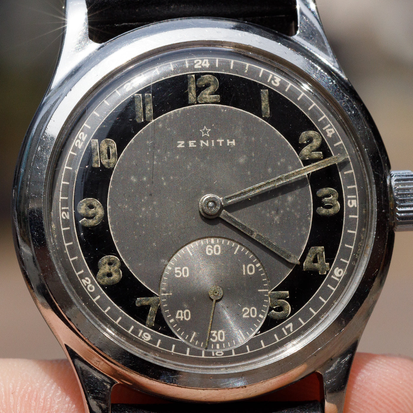 ZENITH Bullseye Dial Step Bezel – TIMEANAGRAM