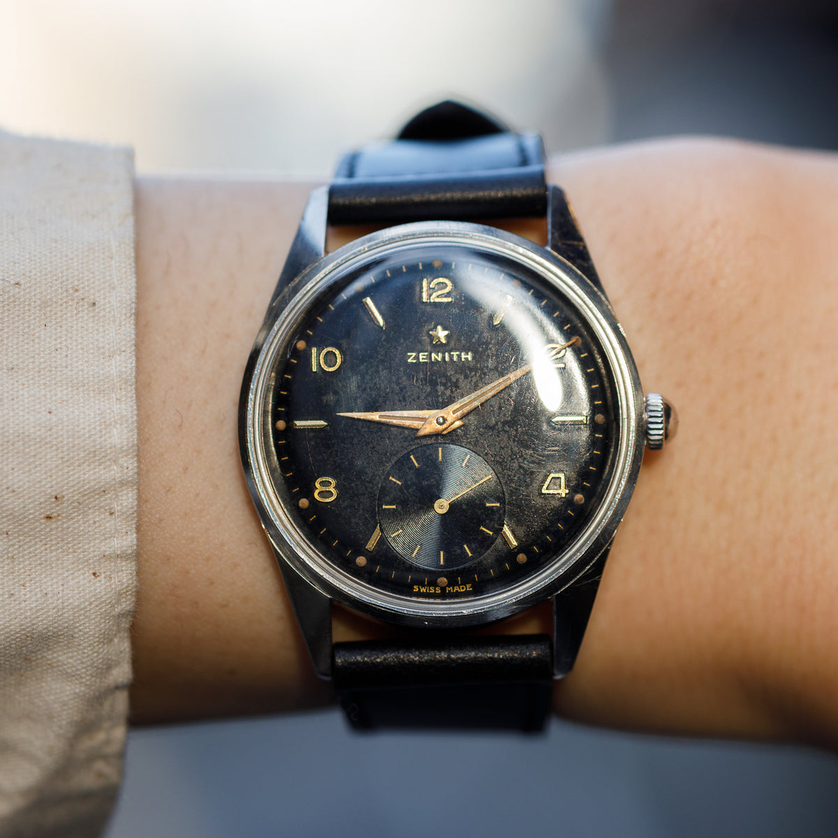 ZENITH Black Gilt Dial